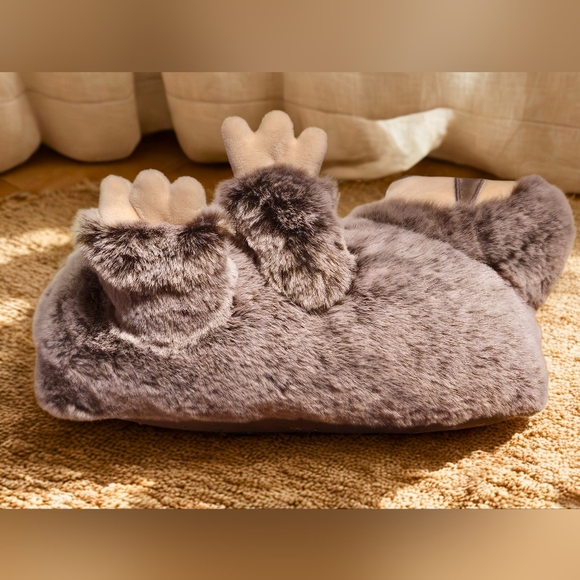 Cat & Jack - Kids' Brown Sloth Plush Slippers - Picture 2 of 3